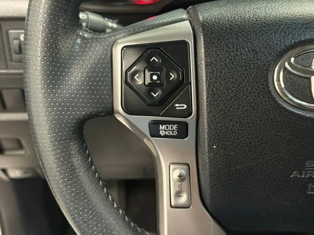 Used 2015 White Toyota SR5 Premium image 18