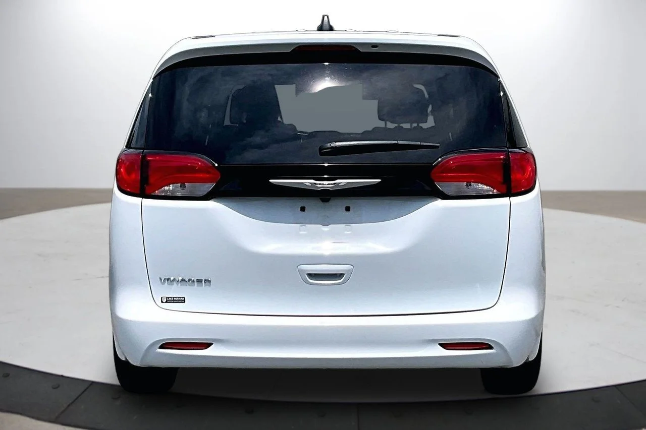 Certified Used 2023 White Chrysler LX image 7