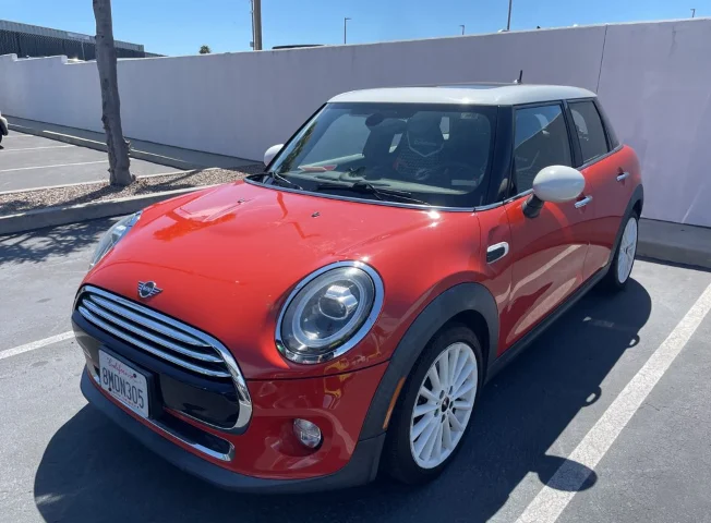 Used 2019 Orange Metallic MINI Signature image 1