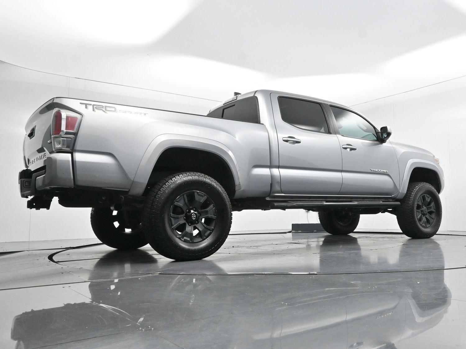 Used 2020 Silver Sky Metallic Toyota SR5 image 45