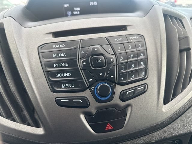 Used 2018  Ford XL image 18
