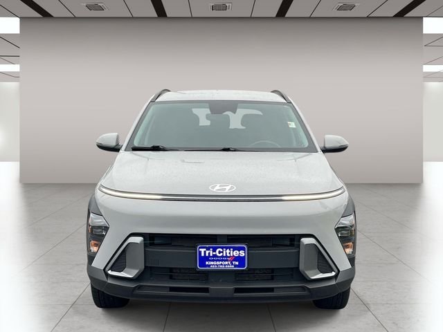 Used 2025 Gray Hyundai SEL image 9
