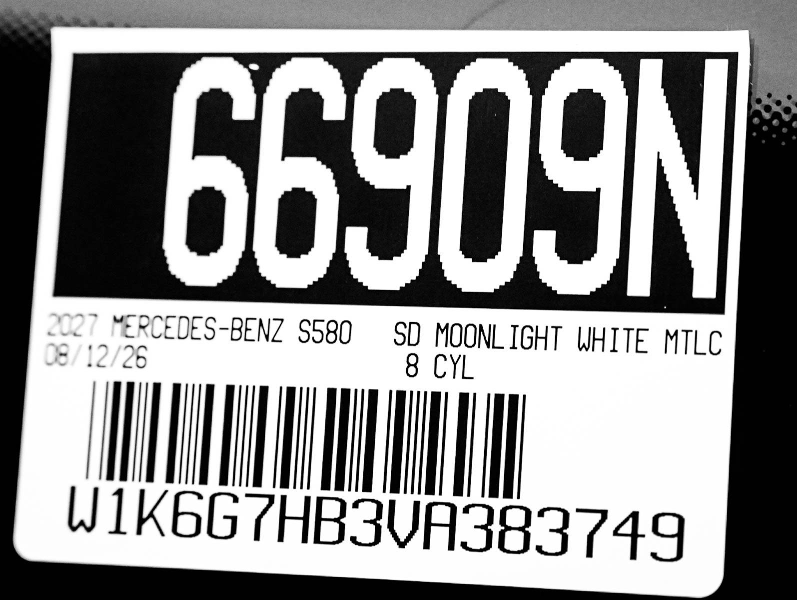 New 2027 MANUFAKTUR Moonlight White Metallic Mercedes-Benz S 580 image 29