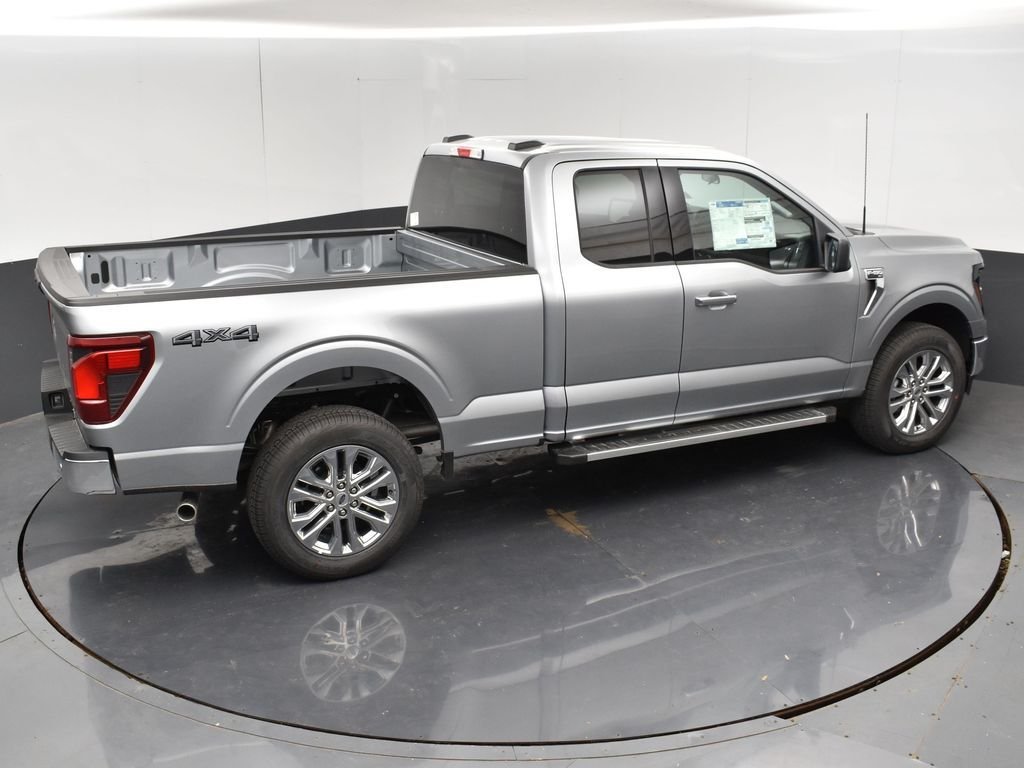 New 2026 Iconic Silver Metallic Ford XLT image 29