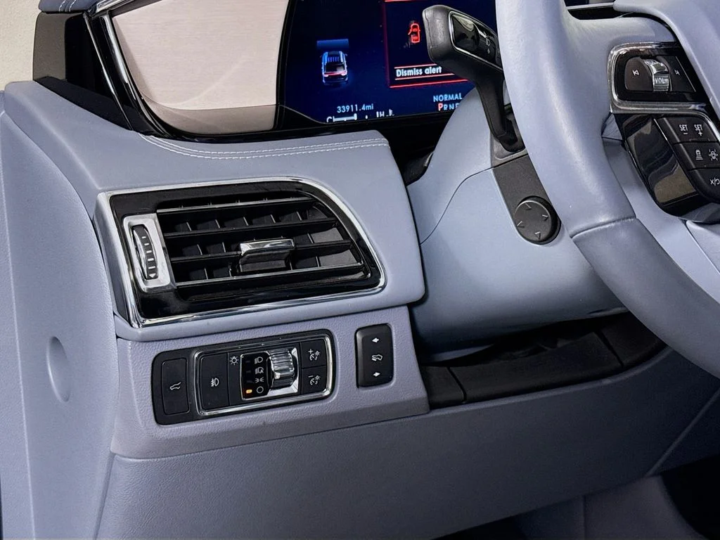 Used 2023 Blue Lincoln Black Label image 10