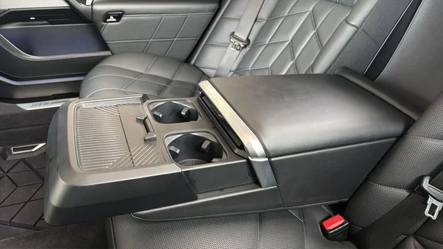 Used 2025 Black Sapphire Metallic BMW 760i xDrive image 23