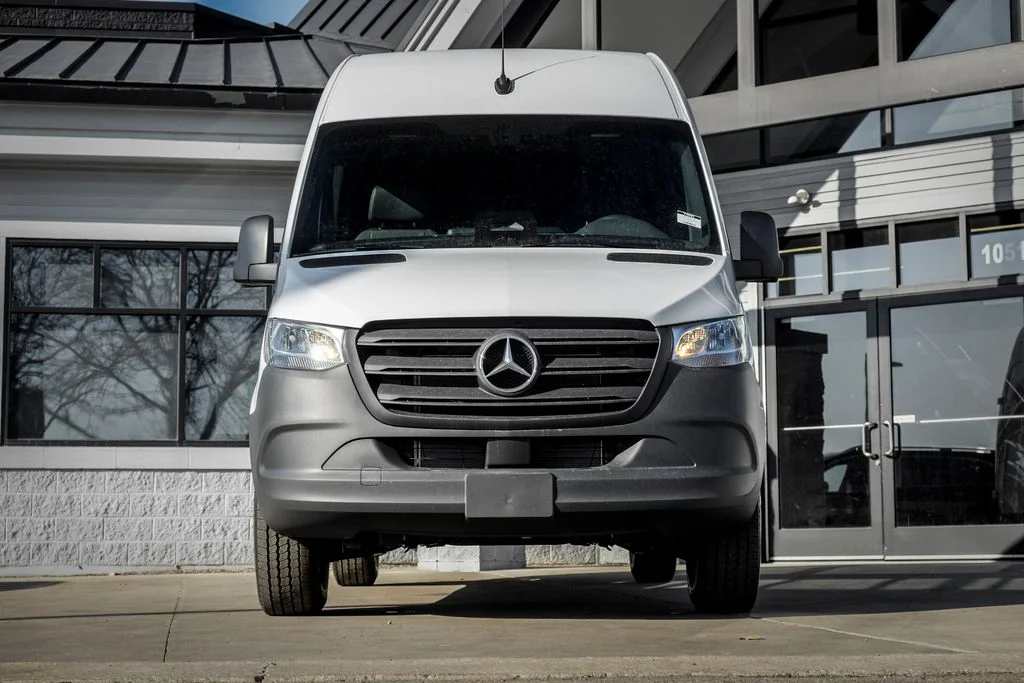 Used 2026 Arctic White Mercedes-Benz Cargo 144 WB image 5