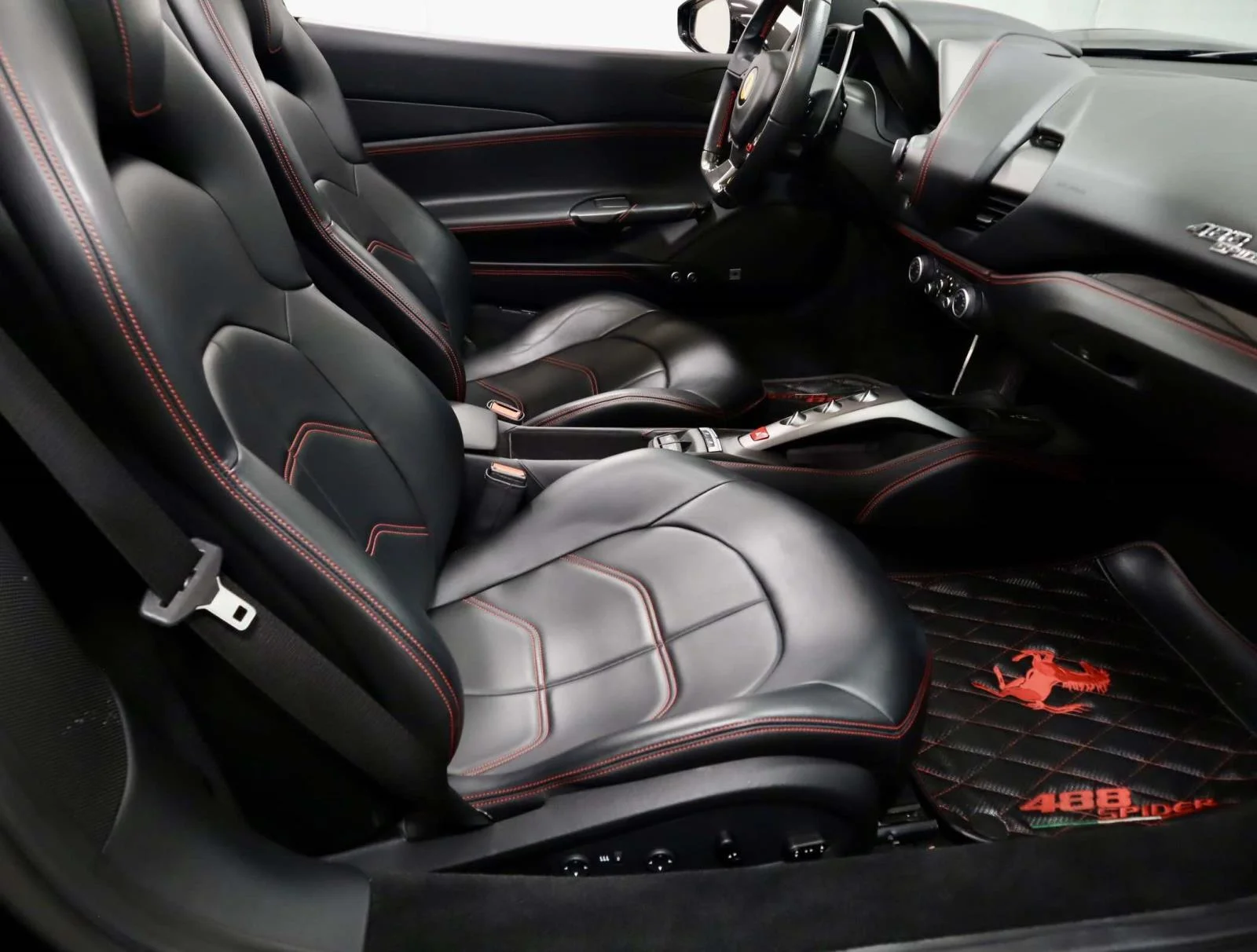 Used 2019 Black Ferrari Convertible image 16
