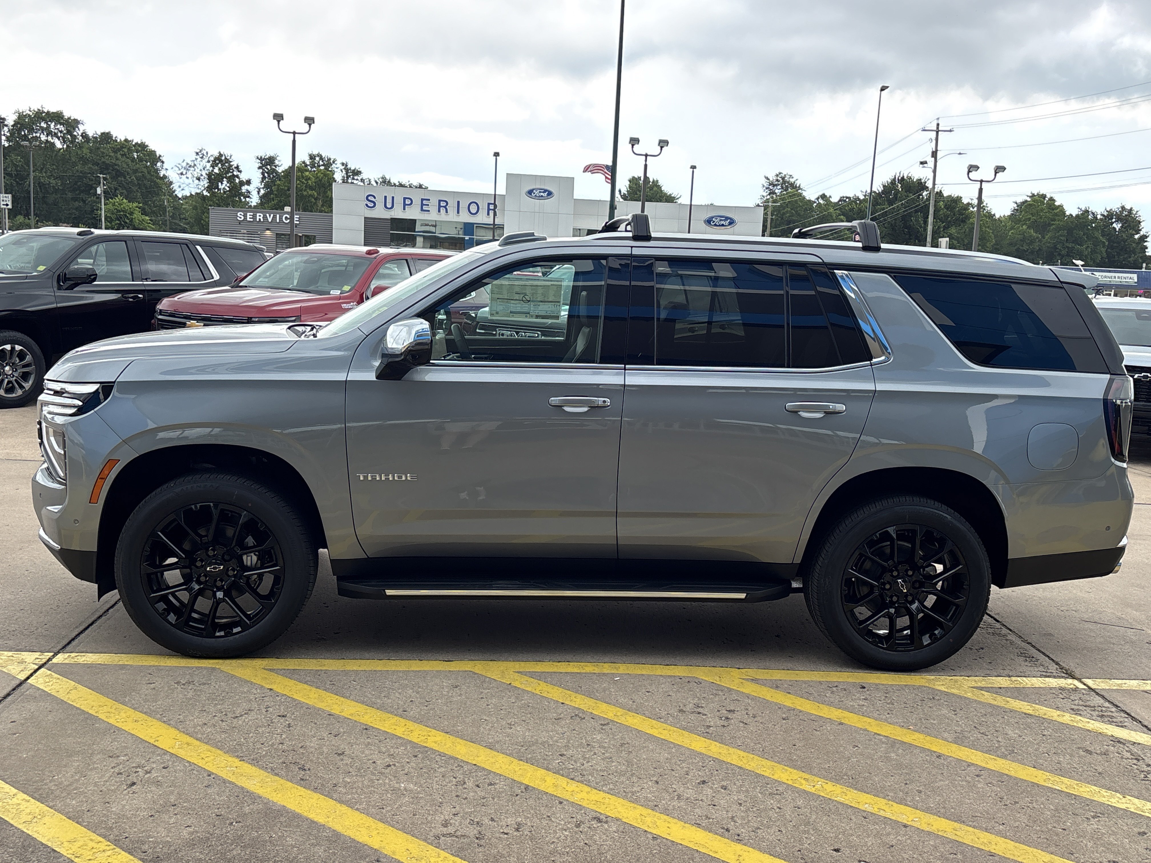 2026 Chevrolet Tahoe Premier - Photo 10