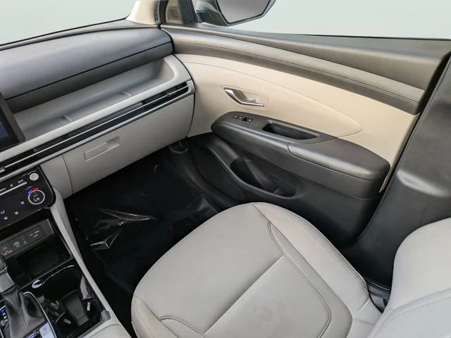 Used 2025 Gray Hyundai SEL image 16