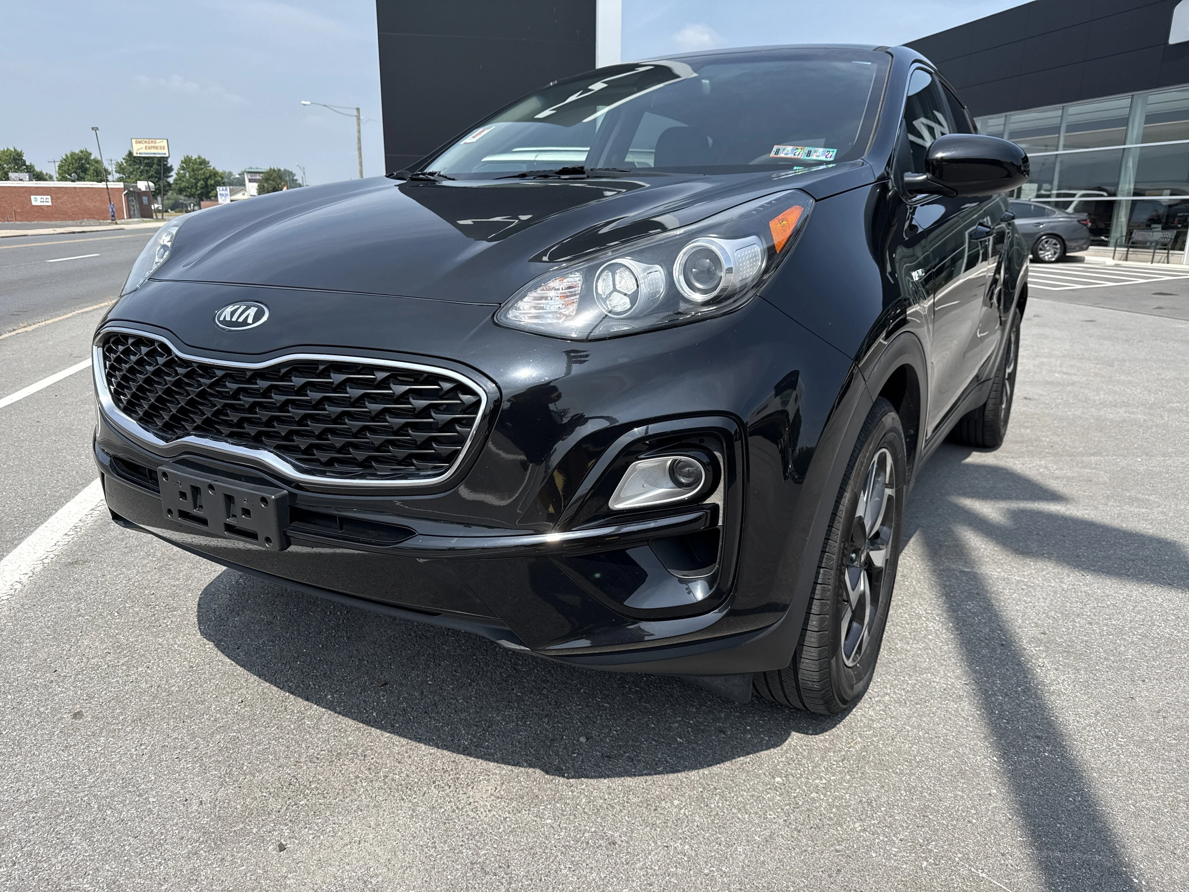 Used 2020 Black Cherry Pearl Kia LX image 8