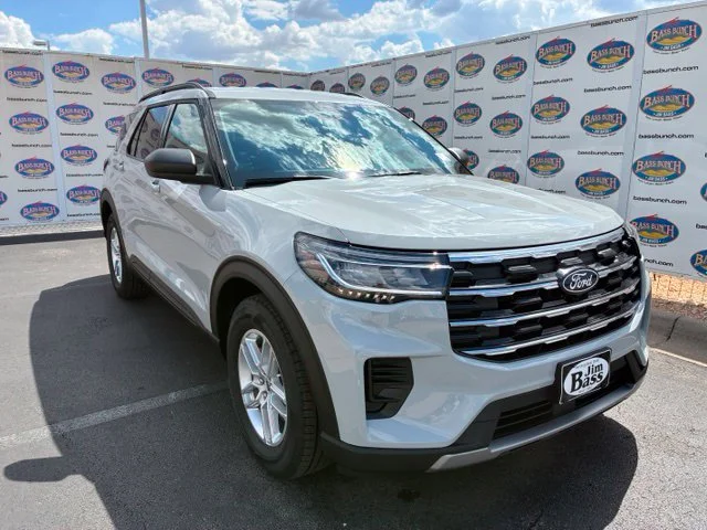 New 2027 Avalanche Gray Ford Active image 2