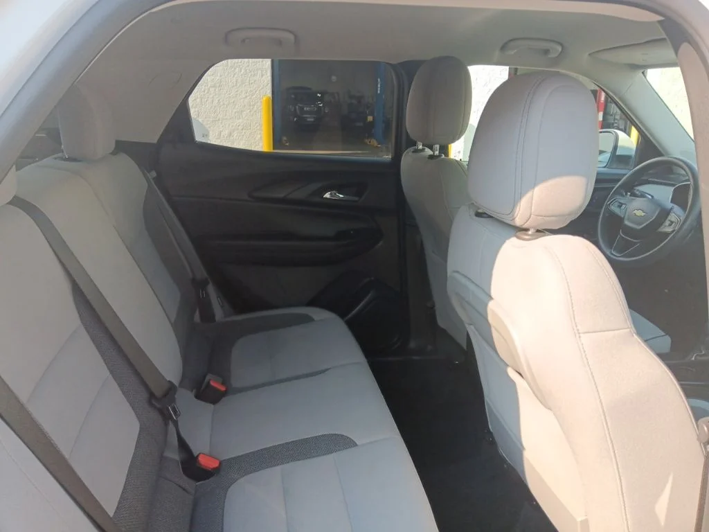 Used 2021 Summit White Chevrolet LT image 32