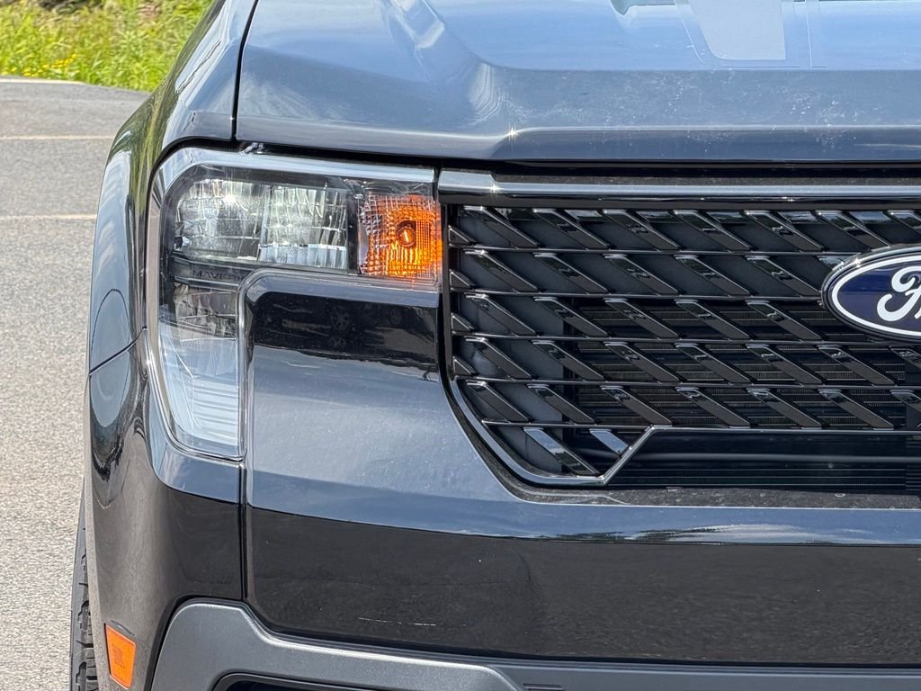 New 2026 Shadow Black Ford XLT image 2