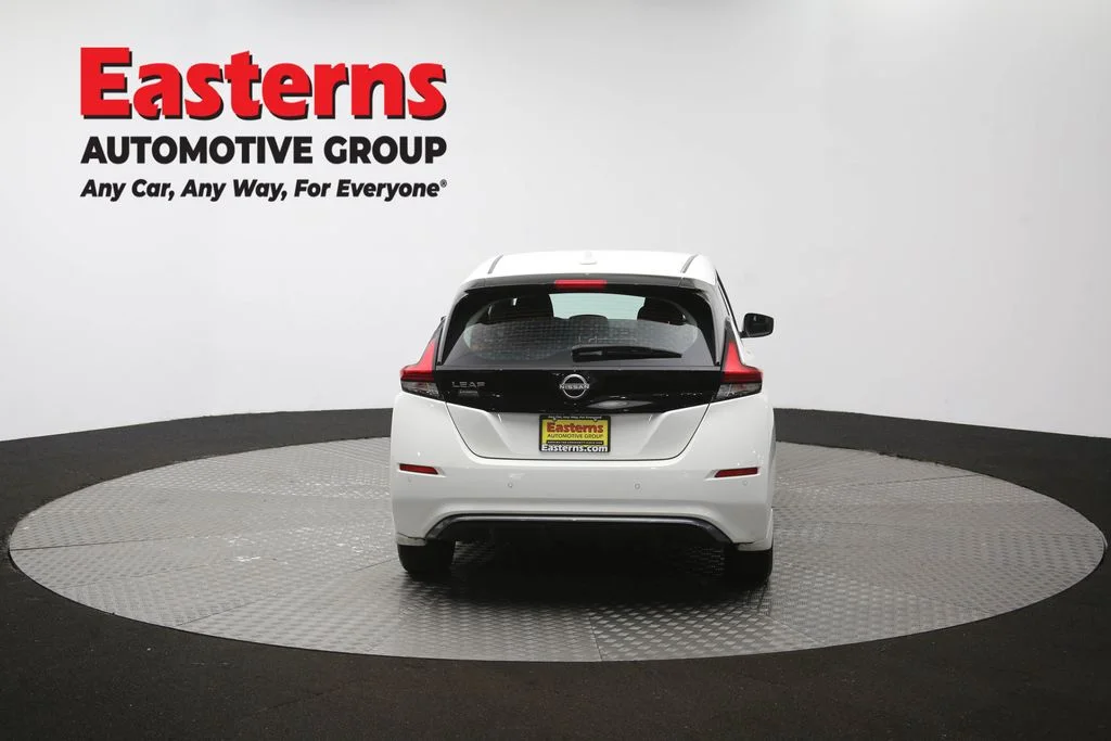 Used 2023 White Nissan S image 33