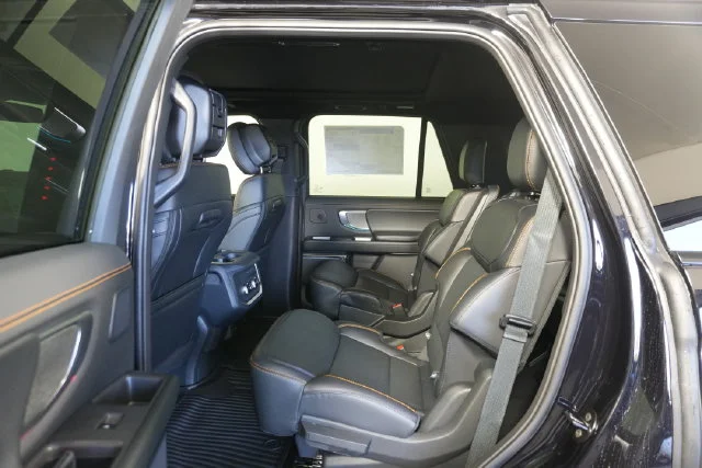 New 2027 Agate Black Metallic Ford Tremor® image 23