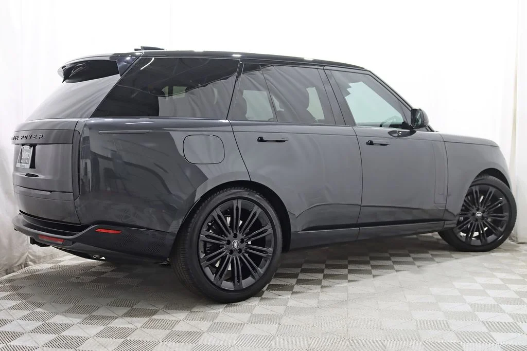 Used 2024 Black Land Rover SE image 8