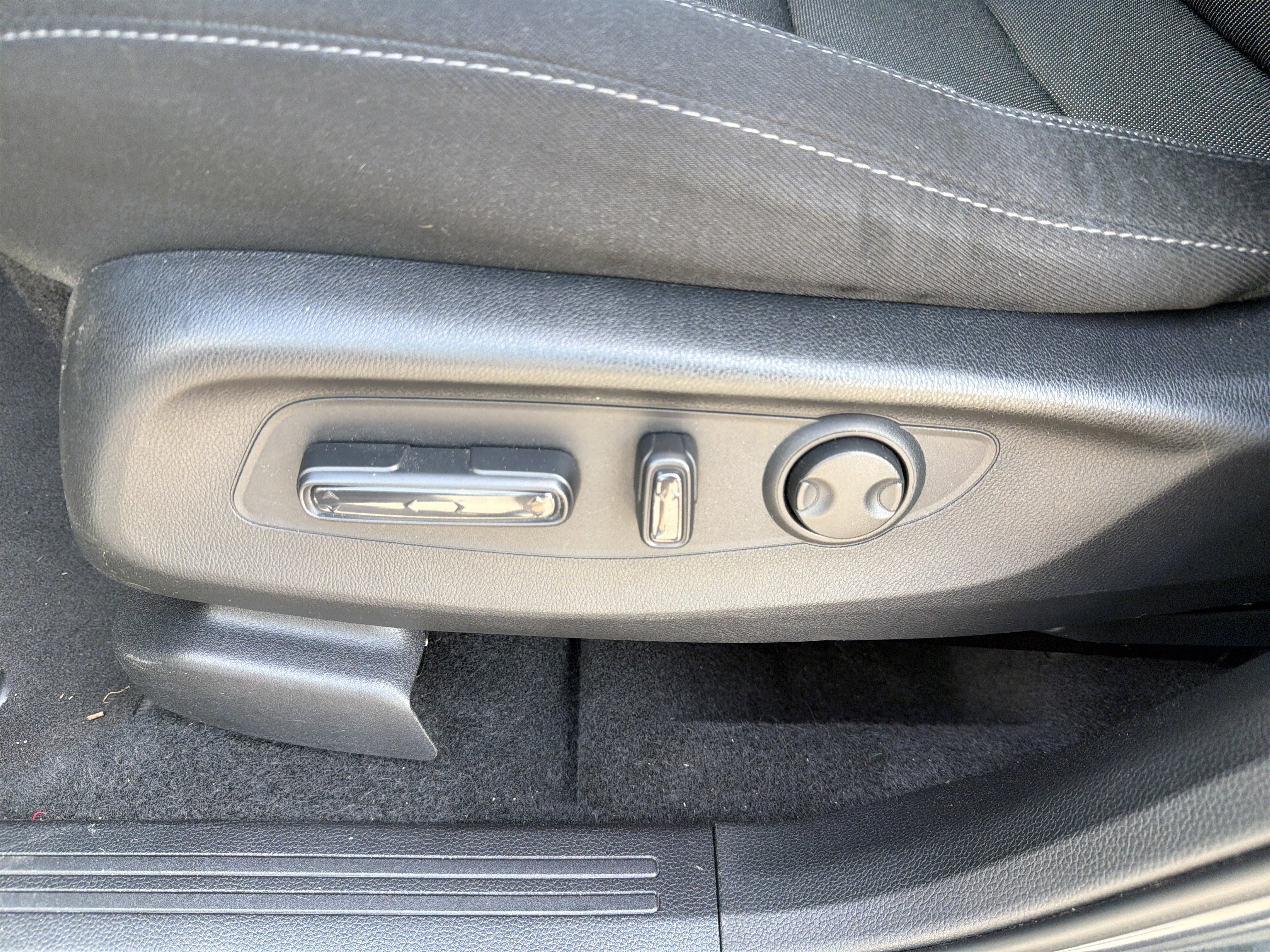 Used 2024  Honda EX image 22