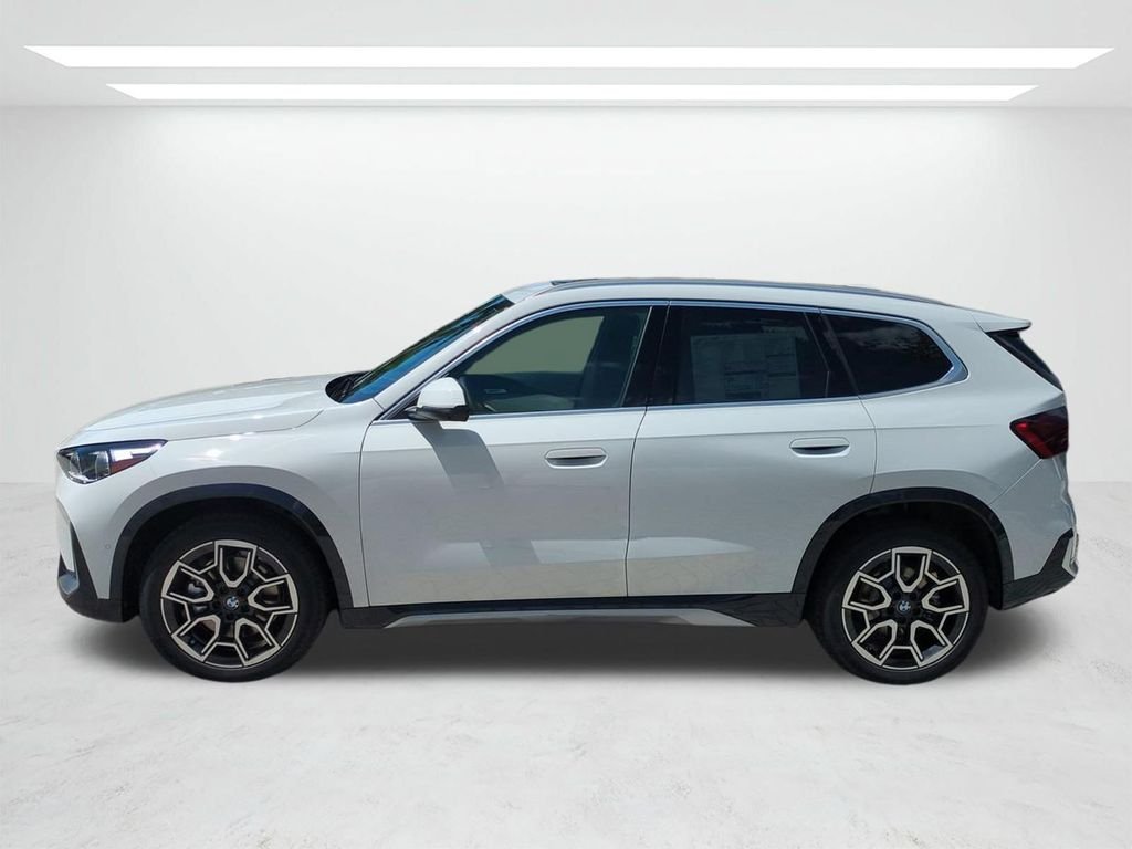 New 2027 Alpine White BMW xDrive28i image 7