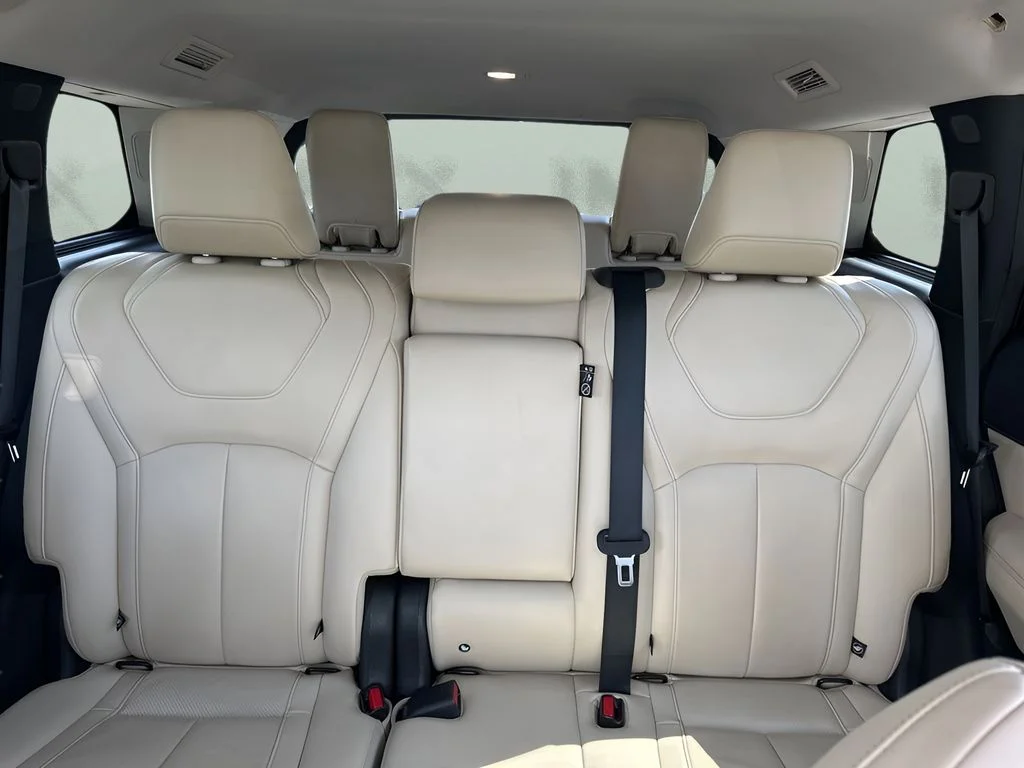 Used 2023 Gray INFINITI LUXE image 11