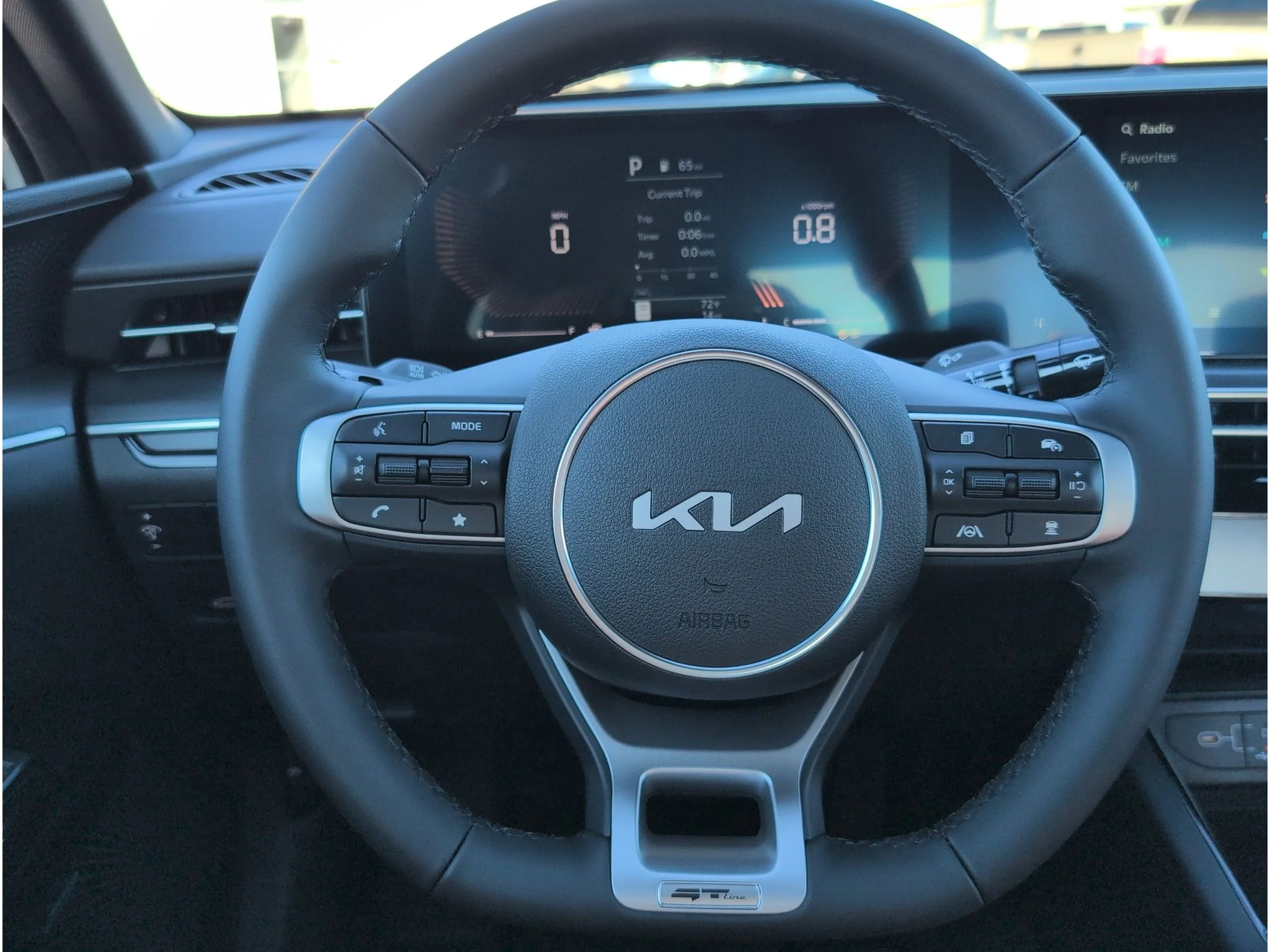 New 2027 Snow White Pearl Kia GT-Line image 22
