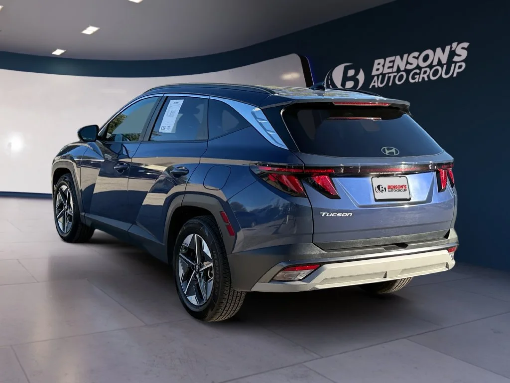Used 2025 Blue Hyundai SEL image 3
