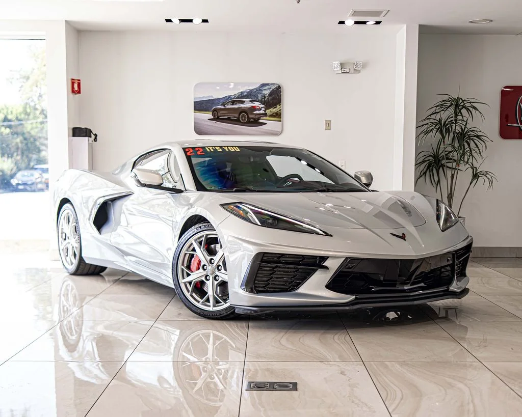 Used 2022 Silver Chevrolet Stingray image 6