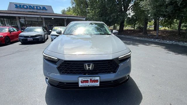 New 2026 Urban Gray Pearl Honda Touring Hybrid image 8