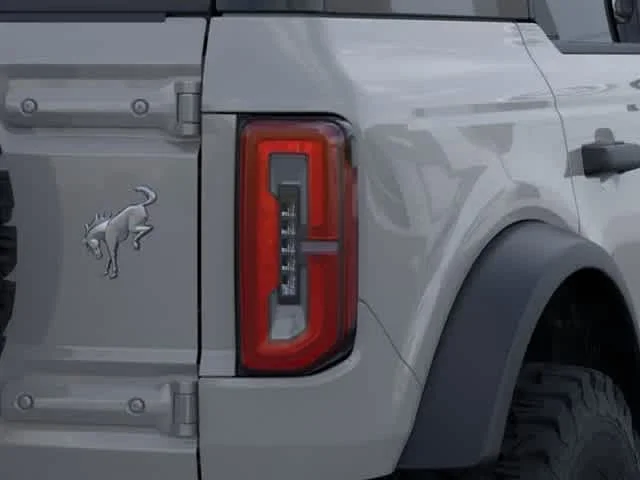 New 2026 Avalanche Gray Ford Badlands image 23