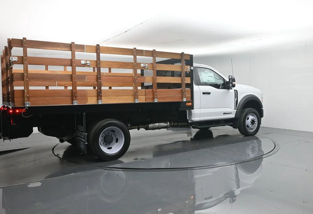 New 2025 White Ford XLT image 23
