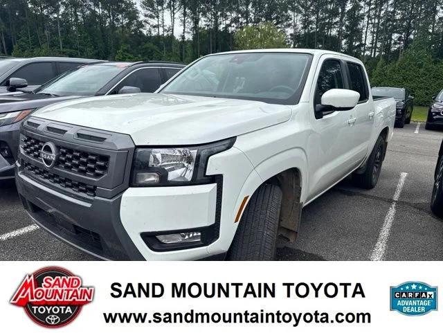 2025 Nissan Frontier SV Crew Cab 4X2 SWB's photo