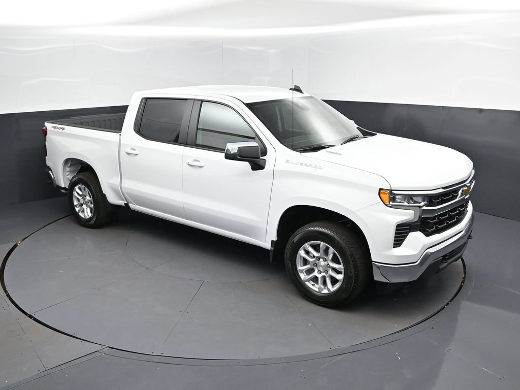New 2026 Summit White Chevrolet LT (2FL) image 36