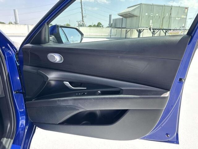 Used 2024 Intense Blue Hyundai SEL image 14