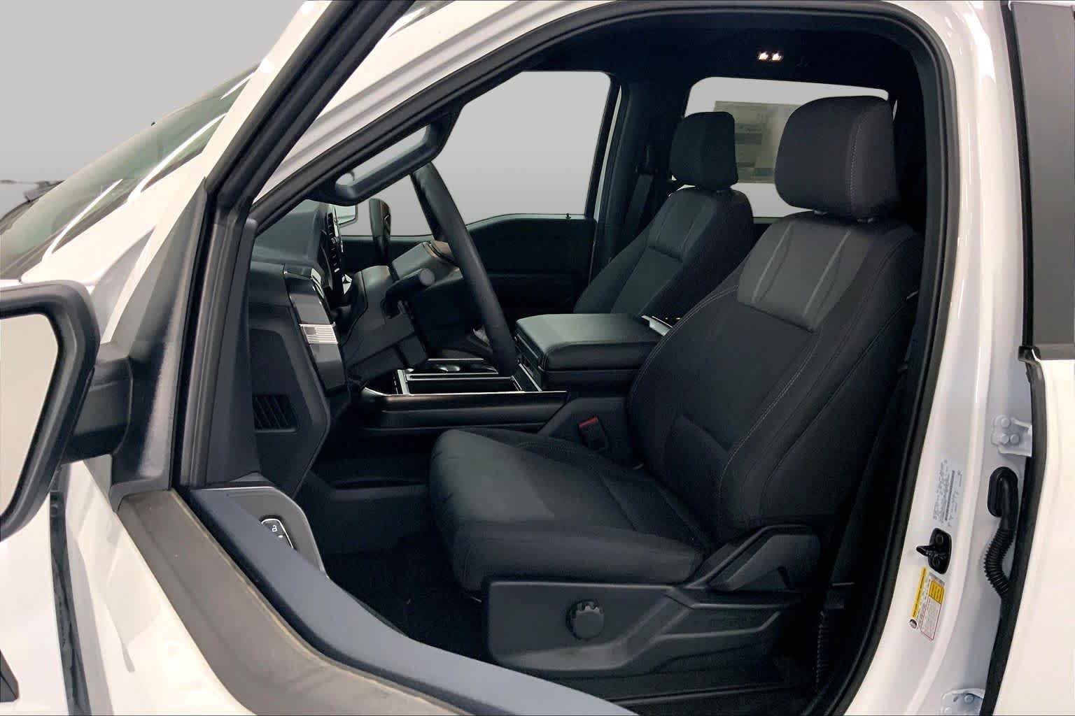 New 2026 Oxford White Ford STX image 8