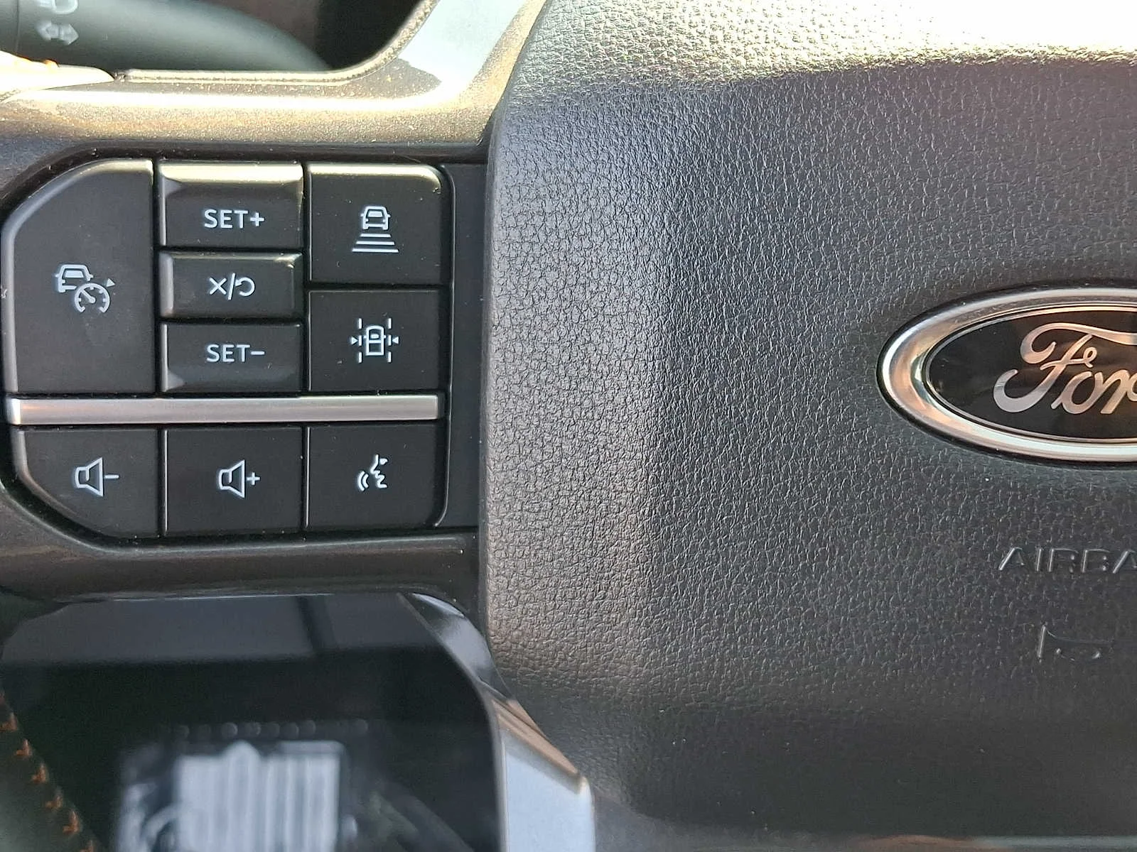 Used 2023 White Ford Tremor image 21