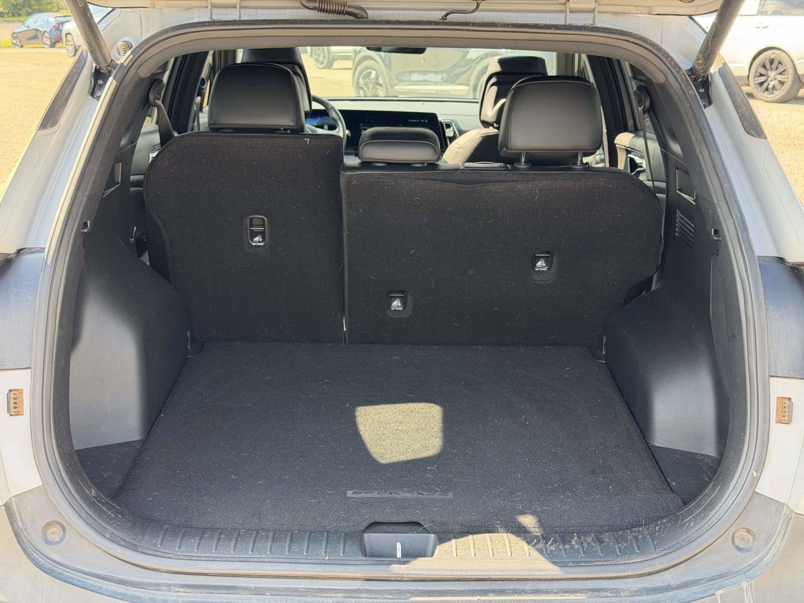 Used 2025 Wolf Gray/Ebony Black Roof Kia X-Pro image 6