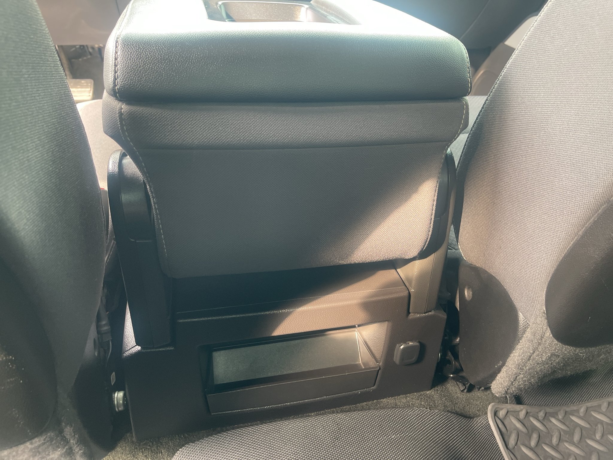 Used 2014 TUNGSTEN METALLIC Chevrolet LT image 21
