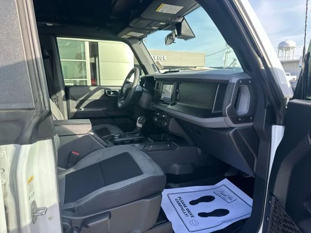 2023 Ford Bronco 4-Door Base - Photo 9