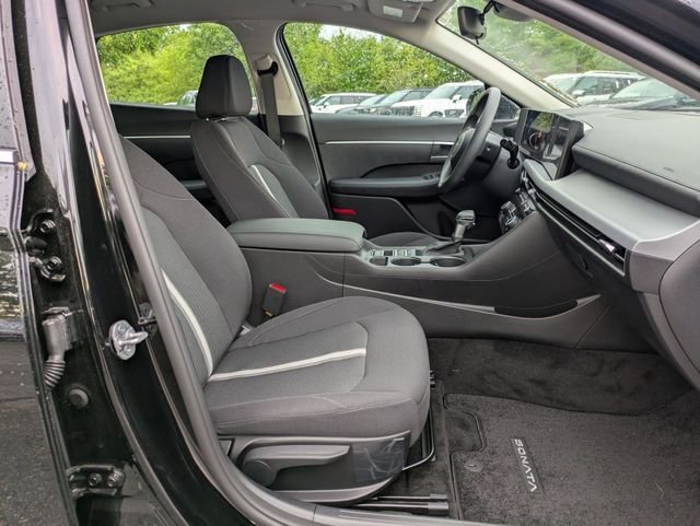 Certified Used 2026 Black Hyundai SE image 25