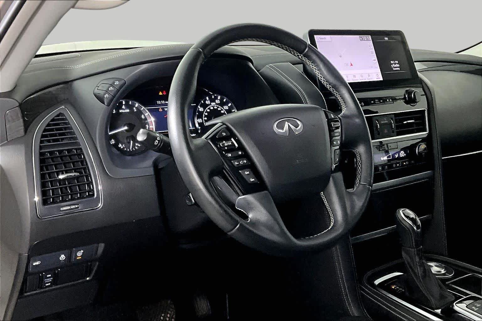 Used 2022 Champagne Quartz INFINITI LUXE image 16