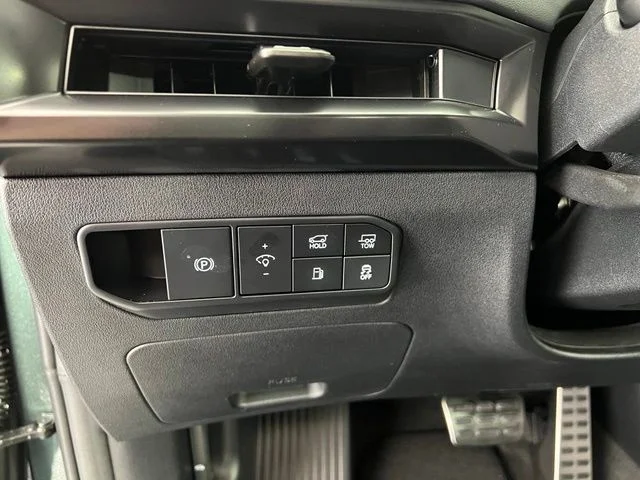 New 2027 Black Kia X-Line SX image 19
