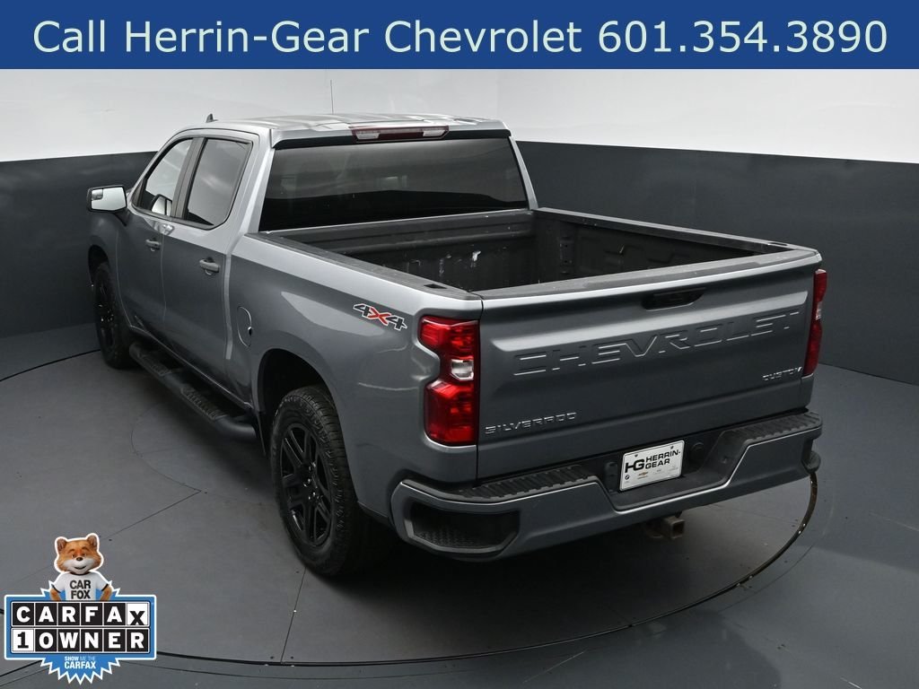 Used 2023 Gray Chevrolet Custom image 34