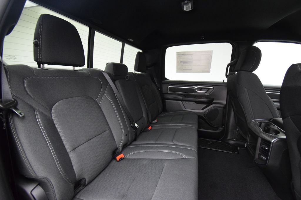 New 2026 Diamond Black Crystal Pearl-Coat Exterior Paint RAM Big Horn/Lone Star image 18