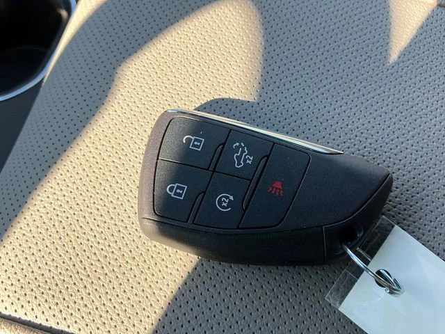 2026 GMC Sierra 1500 SLT - Photo 17