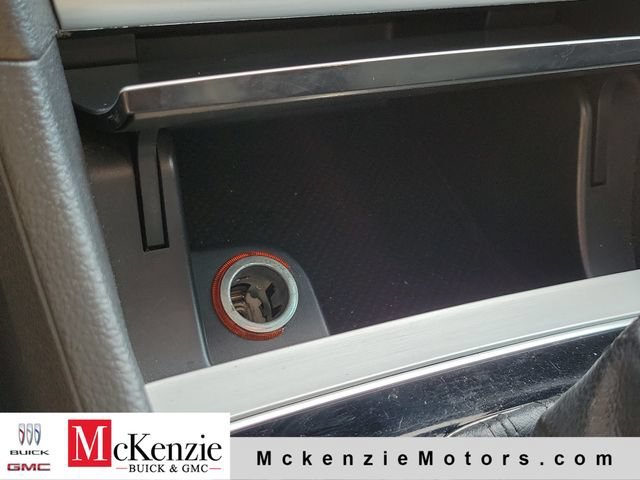Used 2013 Silver Volkswagen SE image 19