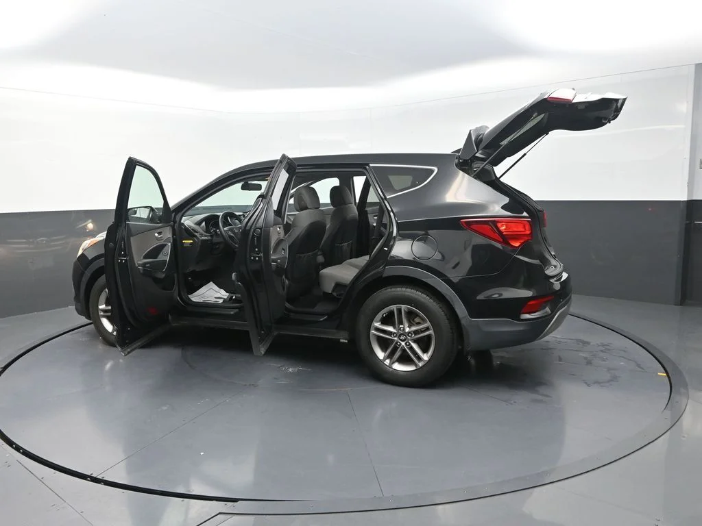 Used 2017 Black Hyundai 2.4 Base image 33