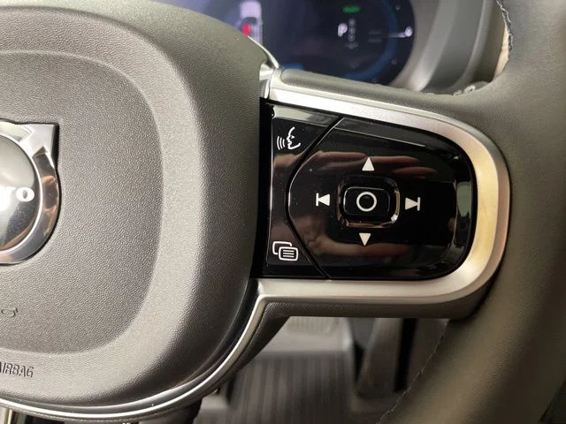 2025 Volvo XC90 Core - Photo 19