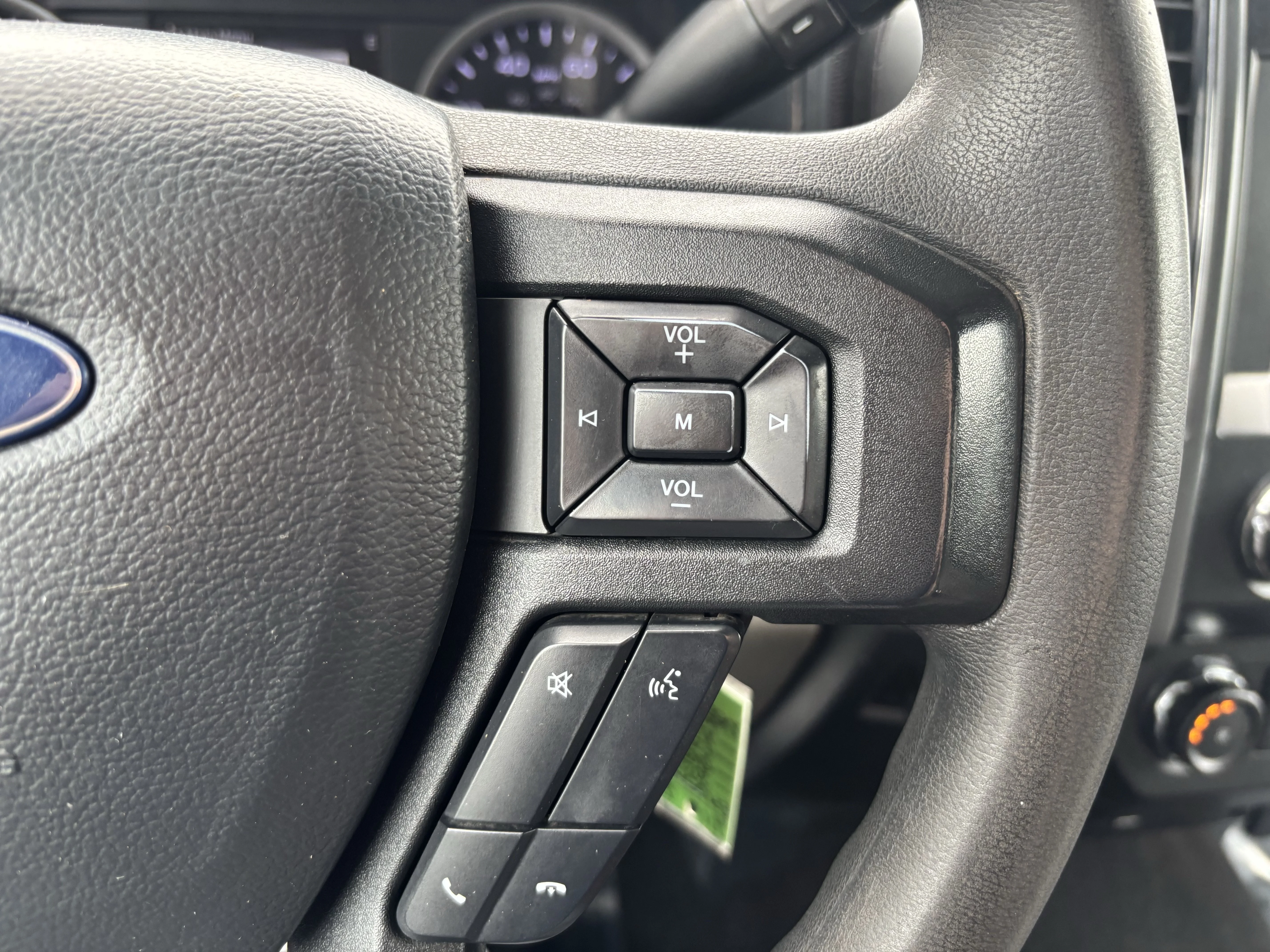 Used 2022 Oxford White Ford XLT image 51