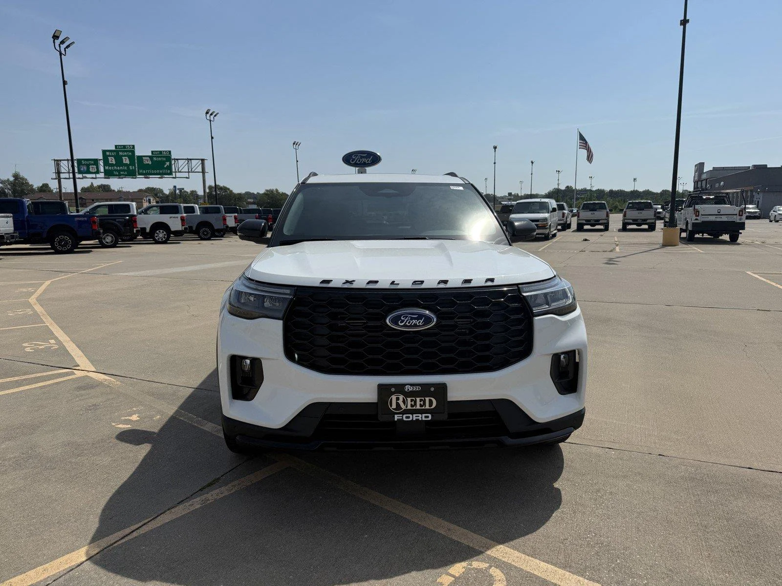 New 2026 Star White Metallic Tri-Coat Ford ST-Line image 3