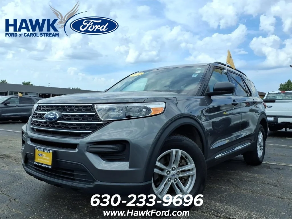 Used 2024 Gray Ford XLT image 3